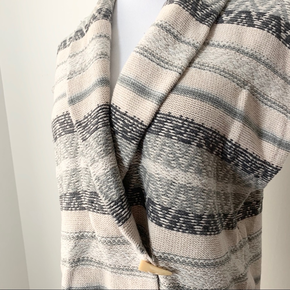 Chaps XL cardigan sweater, cream/tan